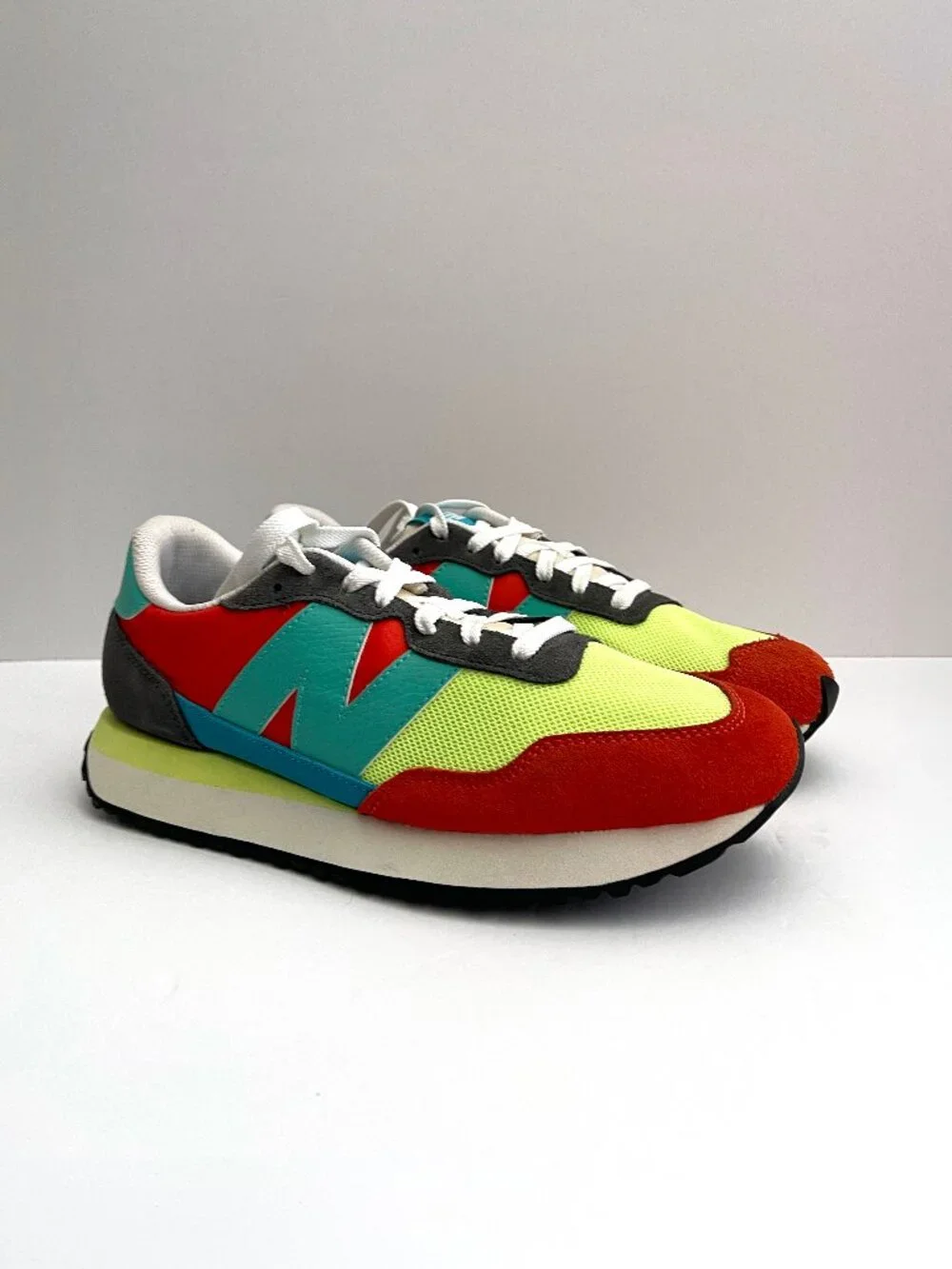 New Balance 237 Magnet Ghost Pepper Sneakers Men's Size 9 MS237PK1